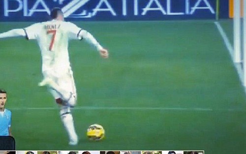 Chiêm ngưỡng pha dứt điểm 'dị' chưa từng thấy của Jeremy Menez