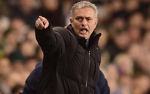 Jose Mourinho xin lỗi vì chỉ trích trọng tài