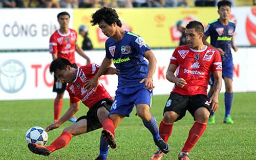 ĐT.Long An thắng HA.GL bằng 'triết lý bàn tay'