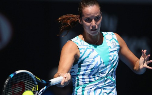 Thắng set đầu tiên sau 10 lần dự Australian Open
