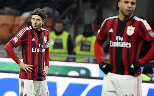 CĐV Milan quay lưng với Inzaghi