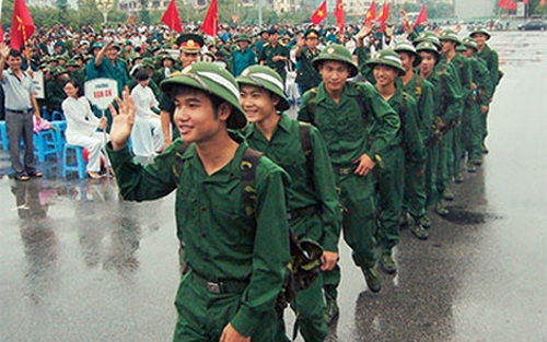 Ưu tiên những công dân tốt nghiệp đại học nhập ngũ 2015