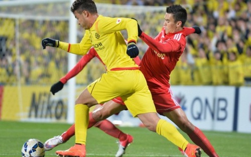 Oseni ghi bàn, Bình Dương thua Kashima Reysol 1-5