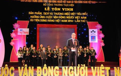 Công ty Yến Sào Khánh Hòa nhận Giải thương 'Sản phẩm, dịch vụ thương hiệu Việt tiêu biểu'
