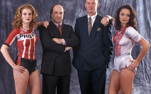 Tân HLV Sunderland Dick Advocaat: 'Man United đáng ra phải ở Top 2. Van Gaal hãy thôi phàn nàn'