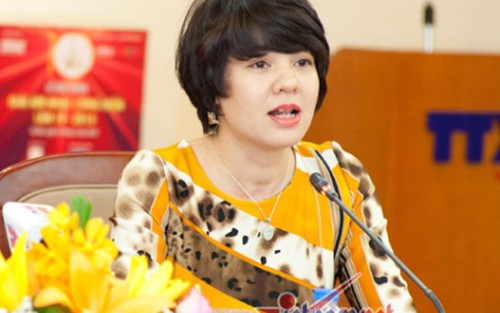 Diễm Quỳnh làm MC giải Cống Hiến 2015