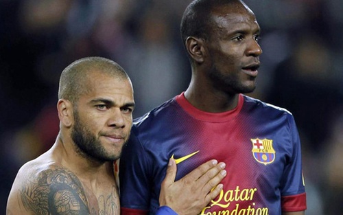 Tiết lộ: Alves từng đề nghị hiến gan cho Abidal