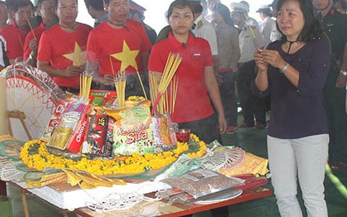 Nghẹn ngào trên thềm lục địa phía Nam