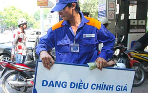 Xăng tăng giá 1.200 đồng/ lít lên hơn 20 nghìn mỗi lít