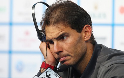 Rafael Nadal rơi tự do trên BXH và nguy cơ tại Wimbledon 2015