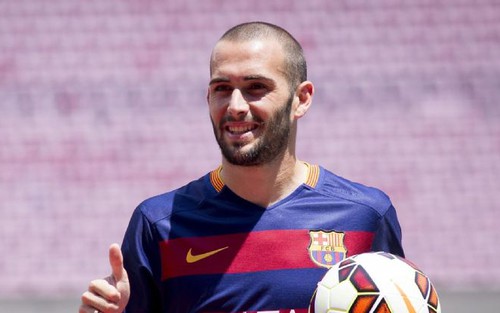 Del Bosque cảnh báo tân binh của Barca
