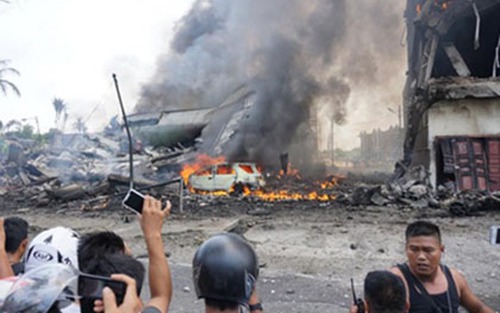 Hơn 110 người đã chết trong vụ rơi máy bay C-130 Hercules ở Indonesia