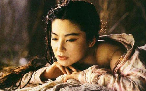 Mỹ nhân 'Đông Phương Bất Bại' tái xuất