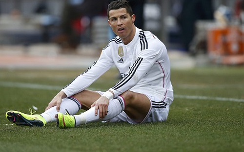 'Cristiano Ronaldo đang tính chuyện rời Real Madrid'