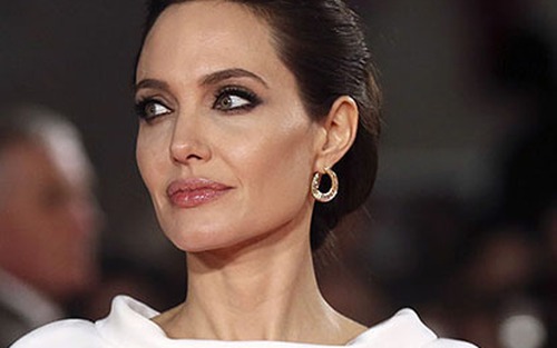 Angelina Jolie gia nhập Netflix, làm phim về thời Khmer Đỏ