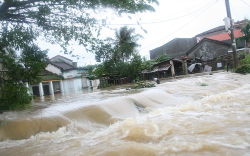 Mưa to diện rộng, lũ thượng nguồn sông Hồng, sông Thái Bình từ 3 đến 7 mét