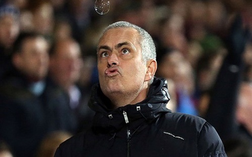 Góc Marcotti: Mourinho nổi cáu thật hay lại là trò tâm lý?