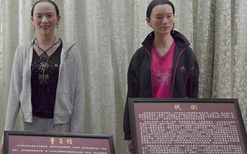 Ngang nhiên bày tượng sáp 'bôi bác' Chương Tử Di, Châu Tinh Trì, Lưu Đức Hoa...