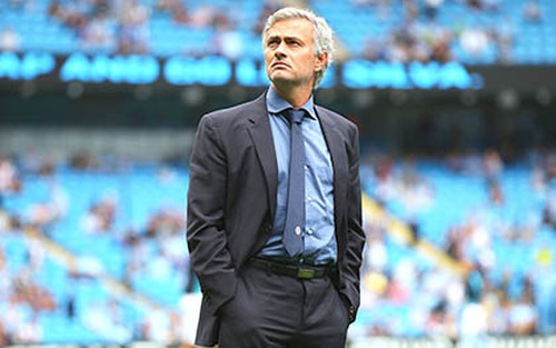 Chelsea khởi đầu tệ hại là lỗi của Mourinho
