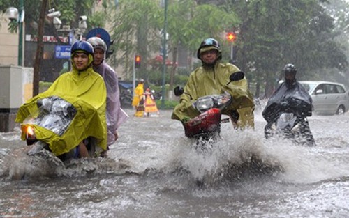 Thời tiết hôm nay (27/8): Cảnh báo ngập úng khu vực nội thành Hà Nội