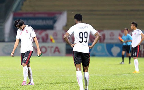 Vòng 24 V-League 2015: Một mất, mười ngờ