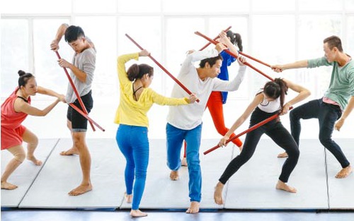 Bán vé xem biểu diễn: Hồi hộp và nơm nớp