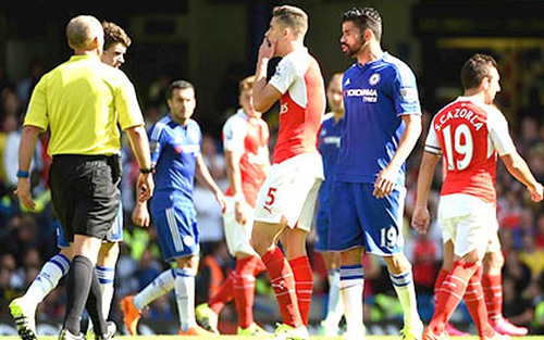 Bình luận trận Chelsea 2-0 Arsenal: Tất cả không phải tại Mike Dean