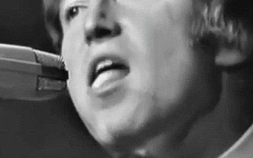 Sốc với video ghi cảnh John Lennon chế giễu người khuyết tật