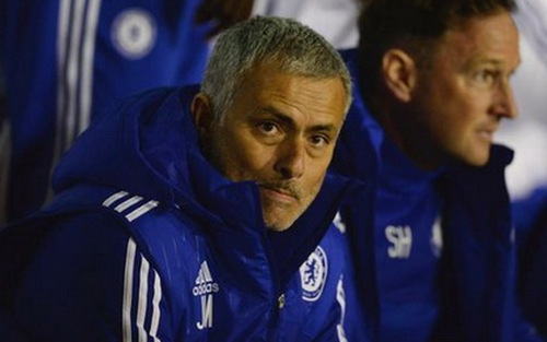Mourinho: 'Bây giờ FA cho phép cầu thủ trả đũa đối phương cơ đấy'