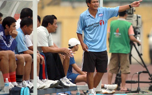 GĐKT Mai Đức Chung chia tay B.Bình Dương