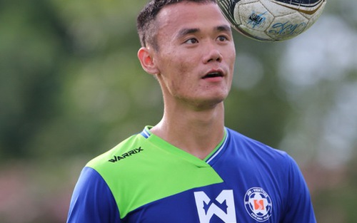Tuyển thủ Việt ở Lao League sắp trở về, HAGL 'thay máu' lực lượng