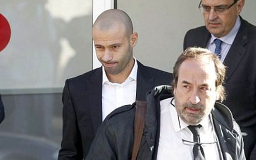 Chỉ mất vài phút ở tòa án, Javier Mascherano thừa nhận đã trốn 1,5 triệu euro tiền thuế