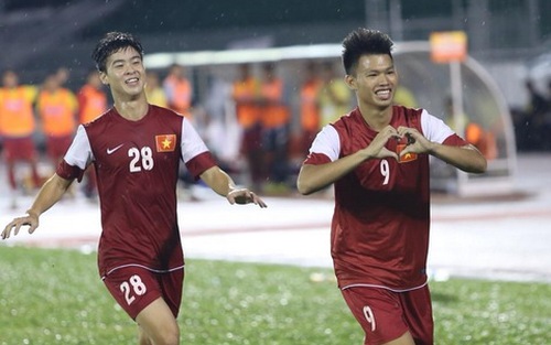 Sau 1 năm, bóng đá Việt Nam đã thắng Thái Lan