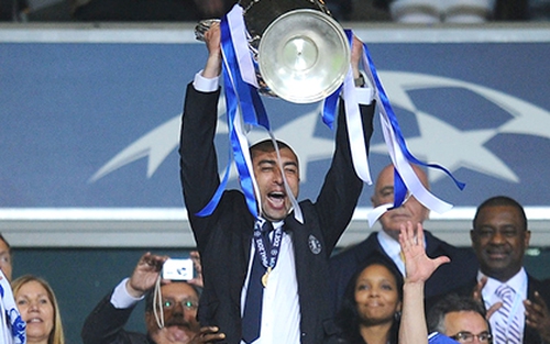 Sa thải Mourinho, Chelsea sẽ… vô địch Champions League?