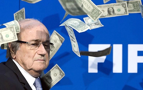 Sepp Blatter: 'Cuối cùng, Hoàng đế đã bị cởi truồng'