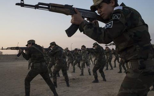 Những chân dài trong lữ đoàn 'Sư tử cái vệ quốc' của Syria