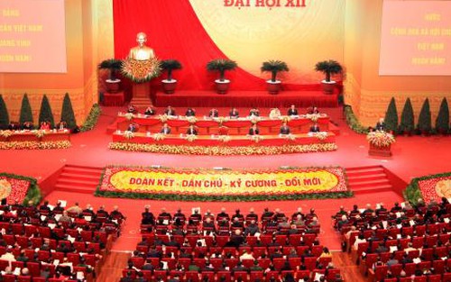 Đọc lại một bài thơ về Đảng