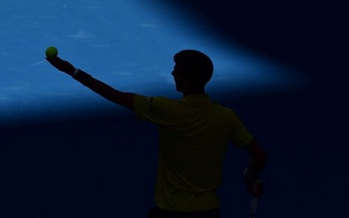 VIDEO: Djokovic suýt bị loại