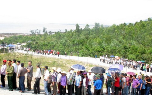 9 ngày nghỉ Tết: gần 10 vạn lượt người viếng mộ Đại tướng Võ Nguyên Giáp