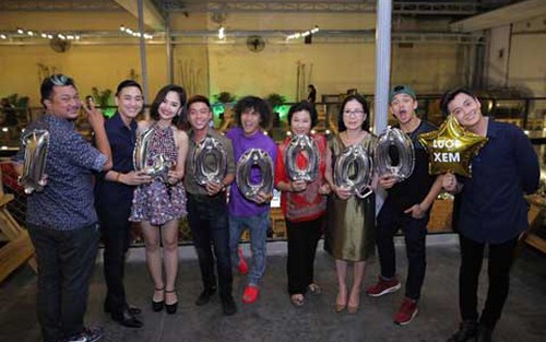 'Em là bà nội của anh' cán mốc 100 tỉ, có cơ vượt 'Để Mai tính 2'