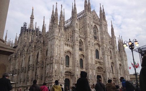 Chùm ảnh du lịch: Choáng ngợp trước những nhà thờ siêu đẹp ở Milano, Florence