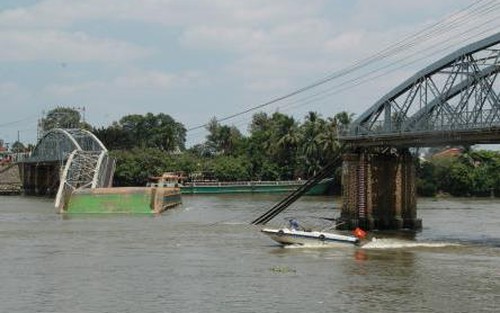 Vụ sập cầu Ghềnh ở Đồng Nai: Gặp những người ngăn không để tàu rơi xuống sông