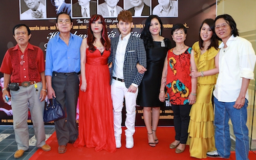 'Vàng son một thuở' vắng nhạc sĩ Nguyễn Ánh 9 nhưng có Vinh Sử