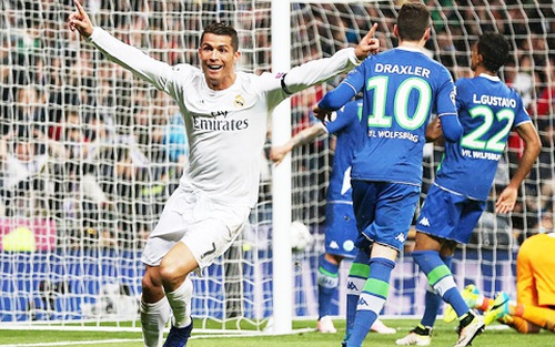 Tỏa sáng rực rỡ, Ronaldo sẽ vượt Messi để giành Bóng vàng
