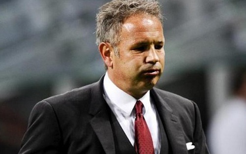 Cuối cùng Mihajlovic cũng bị sa thải