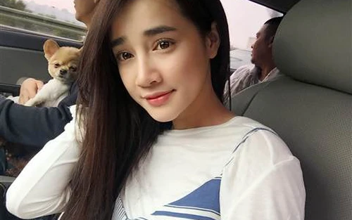 Nhã Phương bắt đầu quay 'Tuổi thanh xuân 2' tại Hàn Quốc