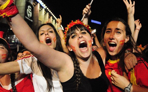 EURO 2016: Lo ngại khủng bố, Brussels hạn chế ăn mừng trên đường phố