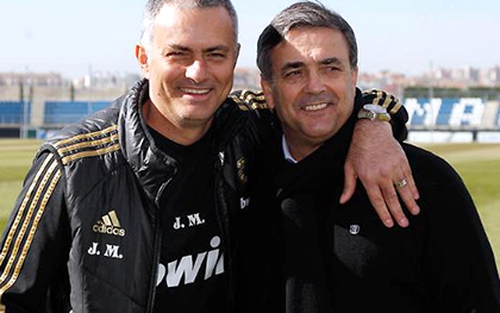 Trợ lý của Mourinho tại Man Utd từng viết thư tay xin việc ở V-League