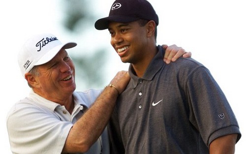 Cựu HLV của Tiger Woods đến Việt Nam
