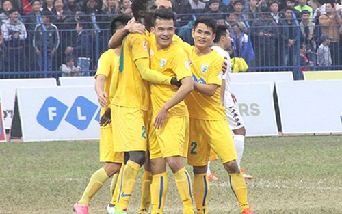 Nhiều nỗi lo trước vòng 12 V-League 2016